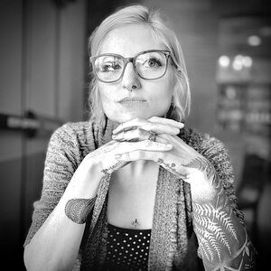 Meet your Posher, 
Rënú Boutique